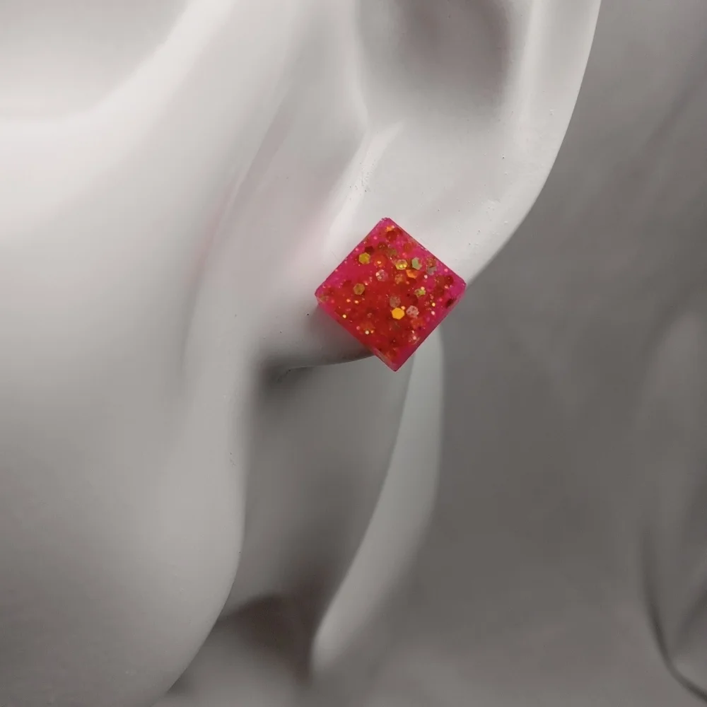5/$25 Pink Glitter Square Stud Earrings